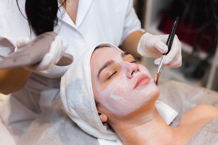 Holiday Hues: Festive Fashion Ideas