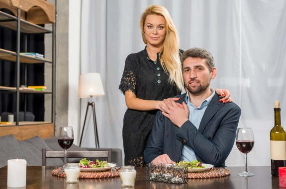 Attire for Dinner Date: Stylish Outfit Ideas for Every Setting